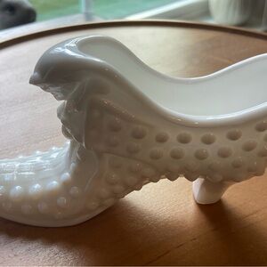 Elegant Vintage Hobnail Ceramic Shoe in White